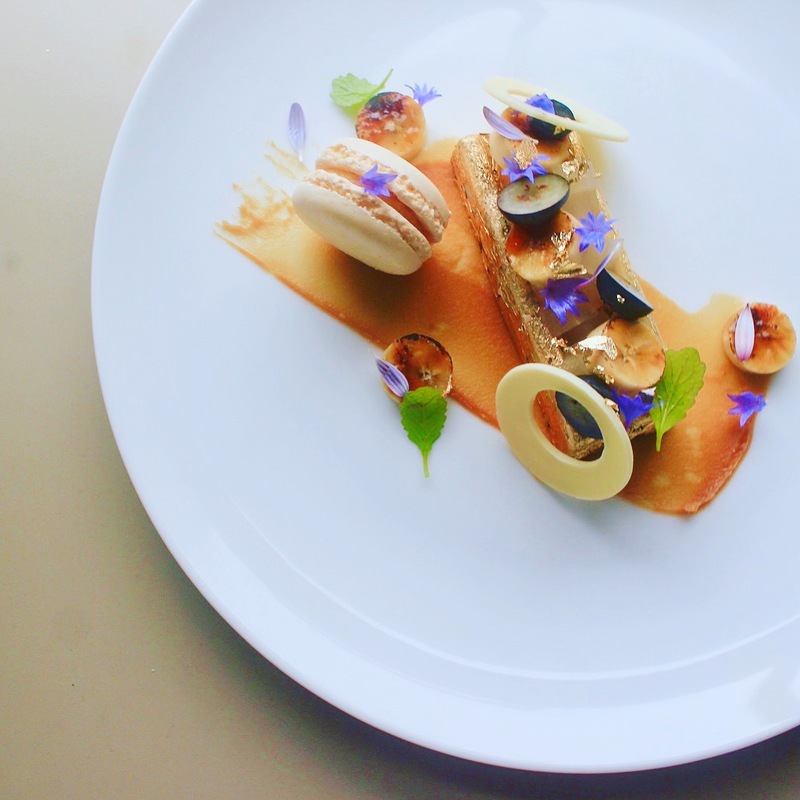 Banana caramel, blue berries, plantain mousse, banana & plantain macaroon, banana fluid gel and caramelised banana with white chocolate by chef Jason Howards, food pics, top chefs on Instagram